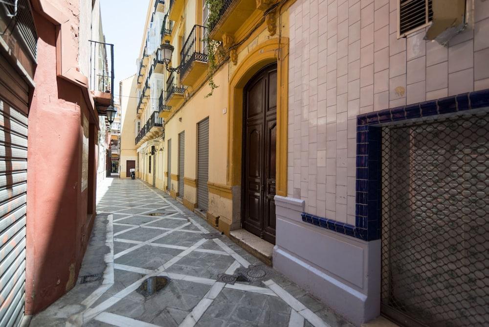 Sunny Malaga Apartments Exterior foto